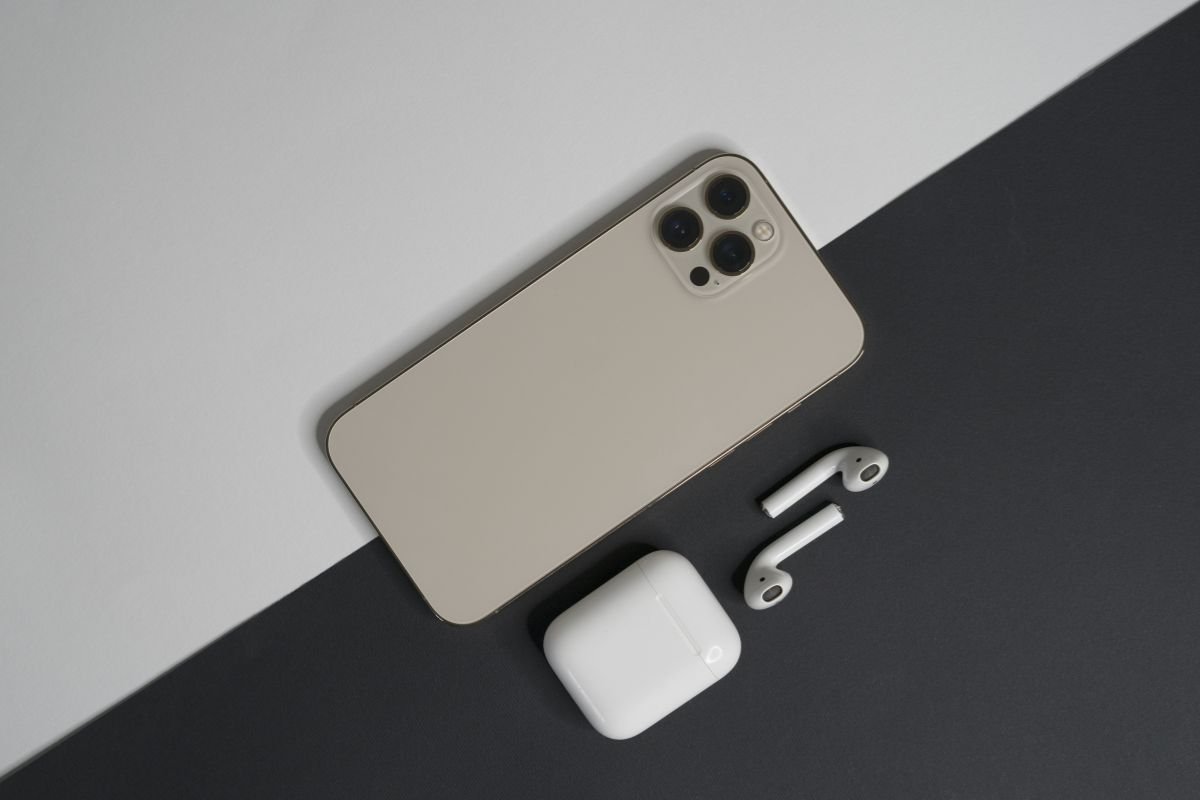 latest iPhone prices in Kenya