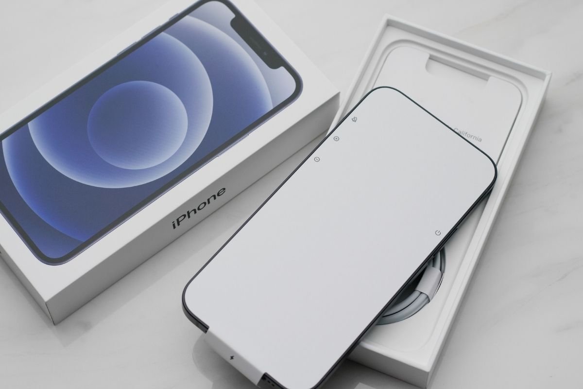 Buy Genuine iPhones in Kenya